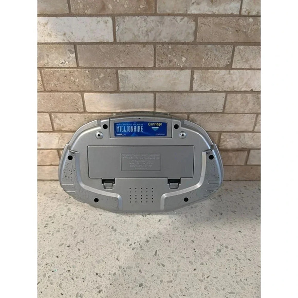 Who Wants To Be A Millionaire Game Electronic Handheld 2000 Tiger bj - Picture 2 of 2